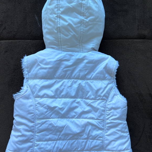 Girls Puffer Vest white size S 2T - Picture 2 of 8